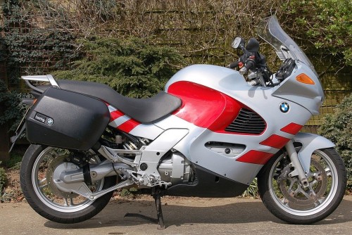 BMW-side-with-panniers.jpg